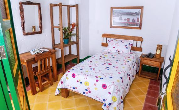 Hotel Vegas Del Rio Támesis Екстериор снимка