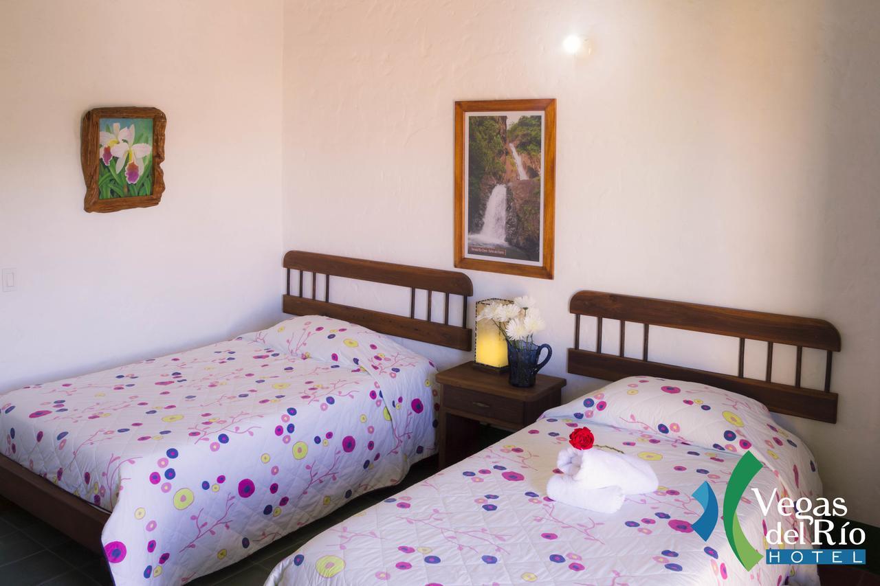 Hotel Vegas Del Rio Támesis Екстериор снимка